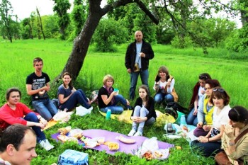 Вінницька молодь на прощі в Уневі
